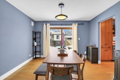 Tiny photo for 308 E Willard Street, Urbana, IL 61801 (MLS # 12516091)