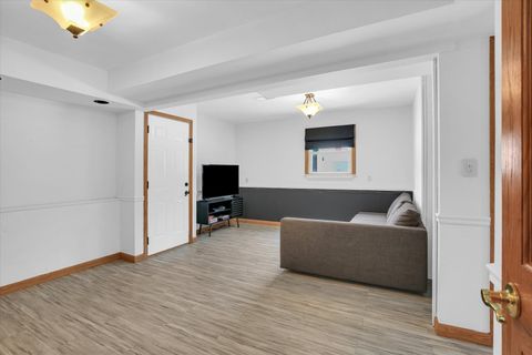 Tiny photo for 308 E Willard Street, Urbana, IL 61801 (MLS # 12516091)