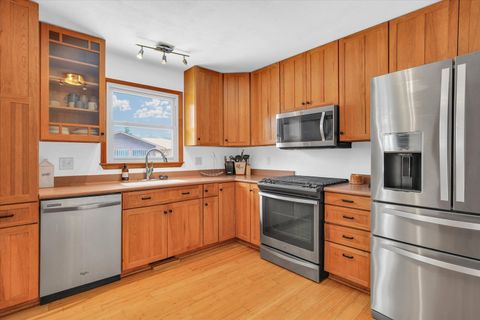 Tiny photo for 308 E Willard Street, Urbana, IL 61801 (MLS # 12516091)