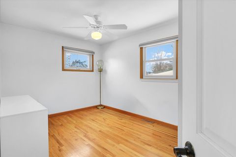 Tiny photo for 308 E Willard Street, Urbana, IL 61801 (MLS # 12516091)