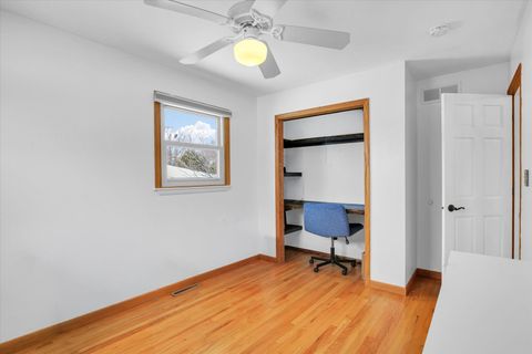 Tiny photo for 308 E Willard Street, Urbana, IL 61801 (MLS # 12516091)