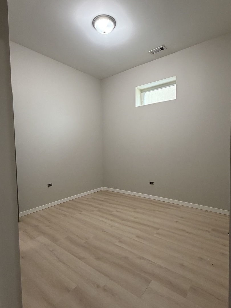 24 N Pulaski Road 1F