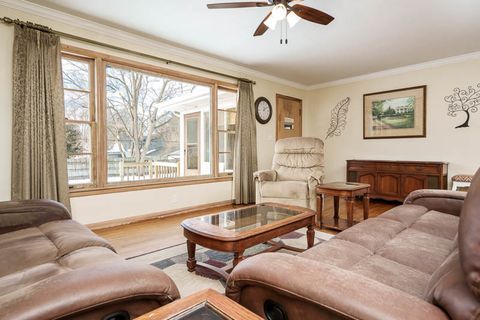 Tiny photo for 926 Stratford Avenue, Rockford, IL 61107 (MLS # 12559391)