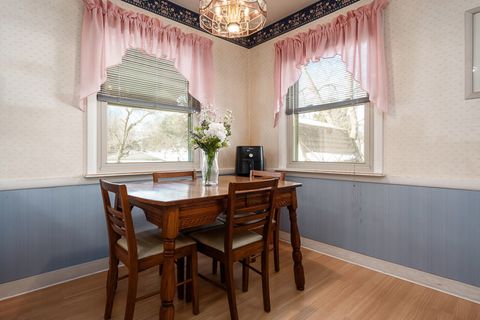 Tiny photo for 926 Stratford Avenue, Rockford, IL 61107 (MLS # 12559391)