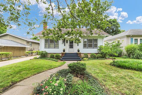 Photo of 1105 W Green Street, Champaign, IL 61821 (MLS # 12706982)