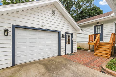 Tiny photo for 1105 W Green Street, Champaign, IL 61821 (MLS # 12706982)