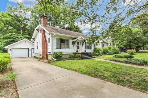 Tiny photo for 1105 W Green Street, Champaign, IL 61821 (MLS # 12706982)
