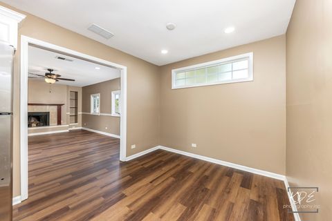 Tiny photo for 113 Cedarwood Avenue, Bolingbrook, IL 60440 (MLS # 12502588)