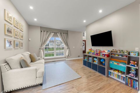 Tiny photo for 241 Cummings Drive, Bartlett, IL 60103 (MLS # 12524587)