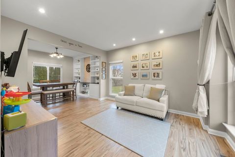 Tiny photo for 241 Cummings Drive, Bartlett, IL 60103 (MLS # 12524587)