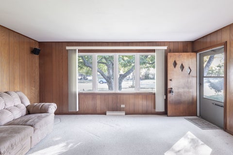 Tiny photo for 9804 Rutherford Avenue, Oak Lawn, IL 60453 (MLS # 12793518)