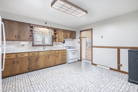 Tiny photo for 9804 Rutherford Avenue, Oak Lawn, IL 60453 (MLS # 12793518)