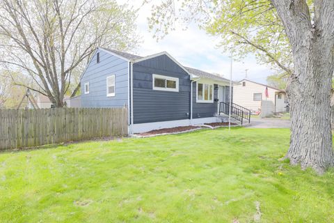Photo of 1733 Ballentine Street, Waukegan, IL 60087 (MLS # 12631891)