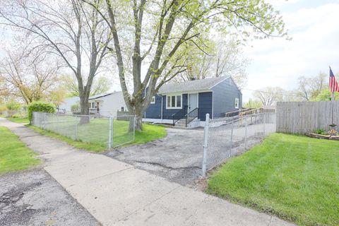 Tiny photo for 1733 Ballentine Street, Waukegan, IL 60087 (MLS # 12631891)