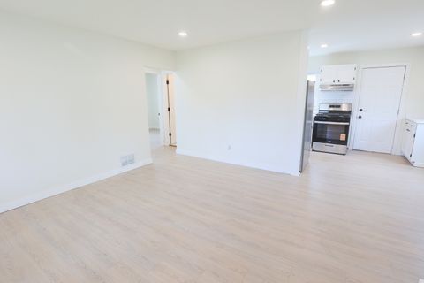 Tiny photo for 1733 Ballentine Street, Waukegan, IL 60087 (MLS # 12631891)