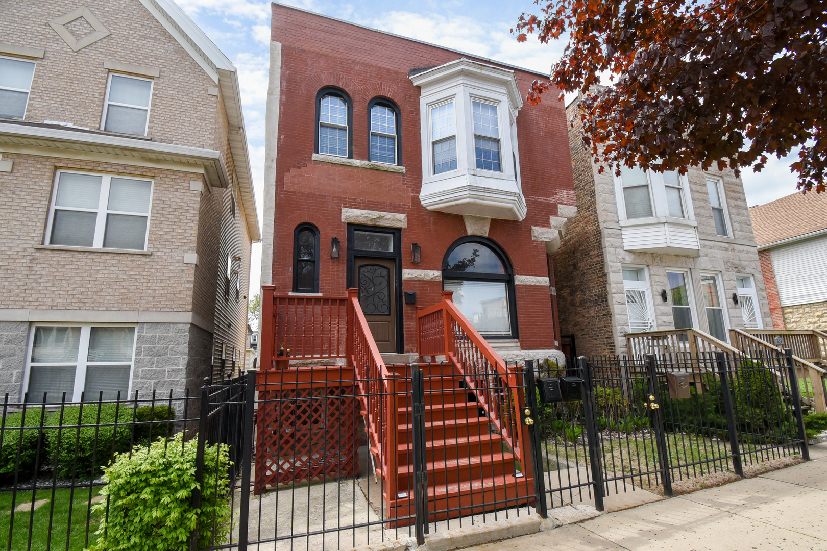 523 E 41st Street
