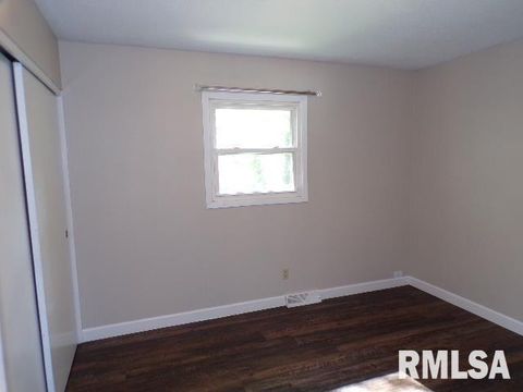 Tiny photo for 624 S 4TH Street, Eldridge, IA 52748 (MLS # QC4265461)