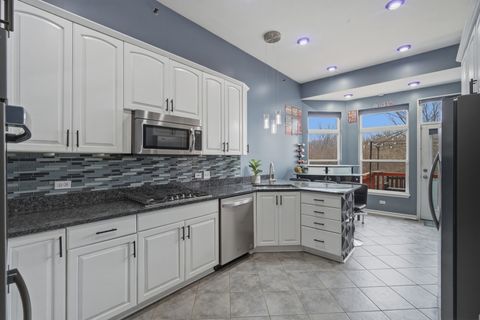 Tiny photo for 286 Prairie View Lane, Wheeling, IL 60090 (MLS # 12574591)