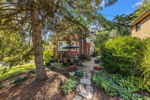 Tiny photo for 388 Hill Avenue, Glen Ellyn, IL 60137 (MLS # 12484289)