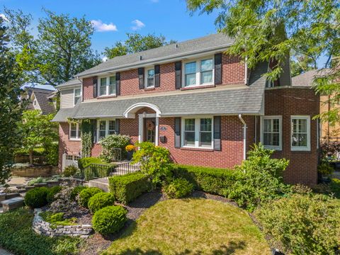 Tiny photo for 388 Hill Avenue, Glen Ellyn, IL 60137 (MLS # 12484289)