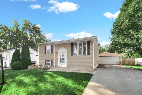 Tiny photo for 323 Karen Avenue, Romeoville, IL 60446 (MLS # 12792193)
