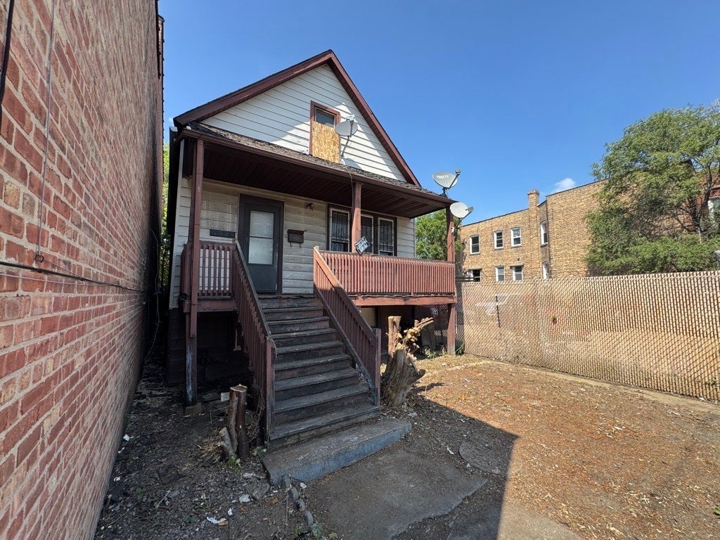 4324 W Division Street