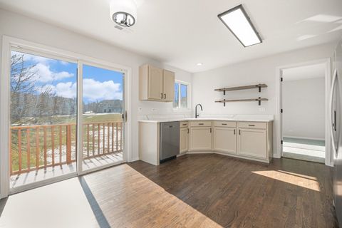 Tiny photo for 1428 Meadowsedge Lane, Carpentersville, IL 60110 (MLS # 12597824)