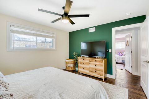 Tiny photo for 7065 N Hamlin Avenue, Lincolnwood, IL 60712 (MLS # 12589386)