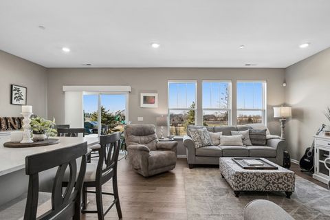 Tiny photo for 3206 Martini Street, Mundelein, IL 60060 (MLS # 12589513)
