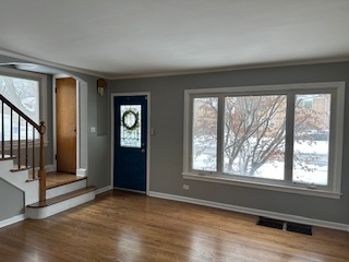 9562 S Bensley Avenue