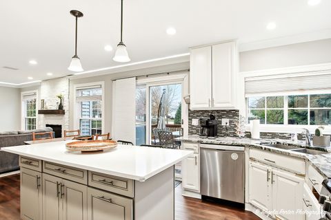 Tiny photo for 1670 Yosemite Parkway, Algonquin, IL 60102 (MLS # 12519262)