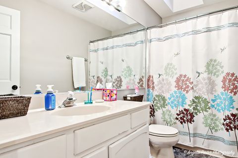 Tiny photo for 1670 Yosemite Parkway, Algonquin, IL 60102 (MLS # 12519262)