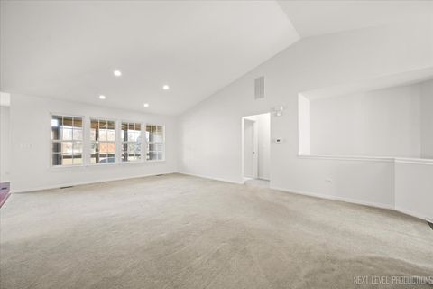 Tiny photo for 608 Clearwater Court, Oswego, IL 60543 (MLS # 12474391)