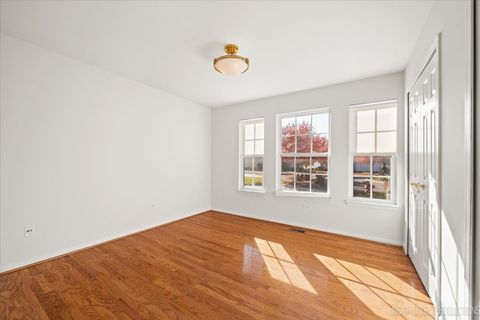 Tiny photo for 608 Clearwater Court, Oswego, IL 60543 (MLS # 12474391)