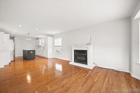 Tiny photo for 608 Clearwater Court, Oswego, IL 60543 (MLS # 12474391)