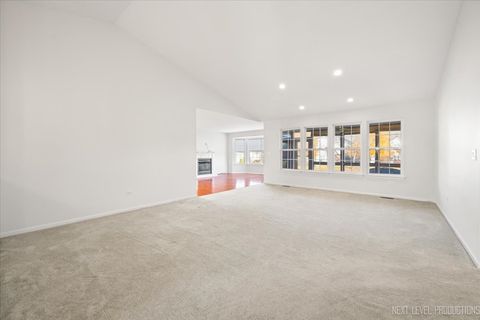 Tiny photo for 608 Clearwater Court, Oswego, IL 60543 (MLS # 12474391)