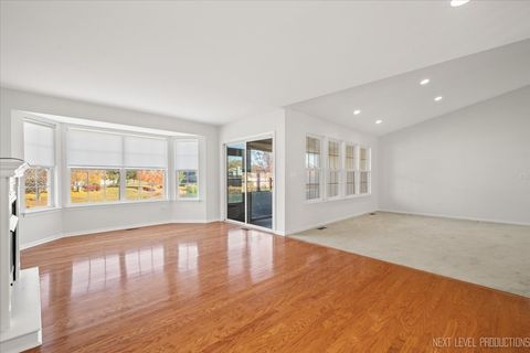 Tiny photo for 608 Clearwater Court, Oswego, IL 60543 (MLS # 12474391)