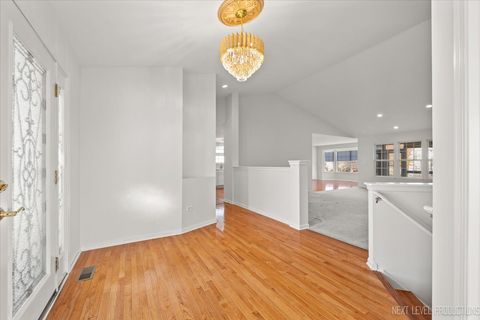 Tiny photo for 608 Clearwater Court, Oswego, IL 60543 (MLS # 12474391)