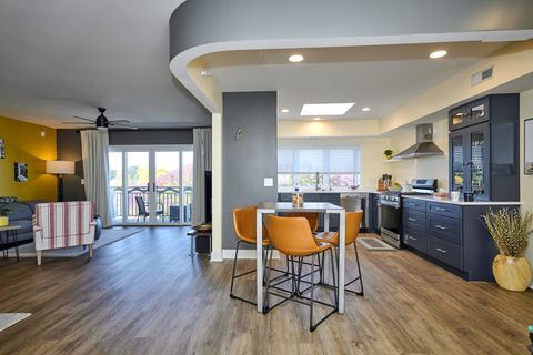 Tiny photo for 740 Creekside Drive #510, Mount Prospect, IL 60056 (MLS # 12500734)