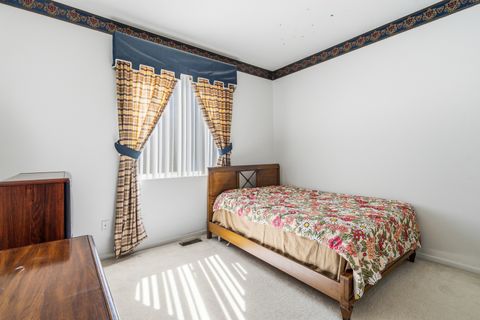 Tiny photo for 100 Sycamore Drive, Bolingbrook, IL 60490 (MLS # 12596061)