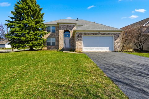 Photo of 100 Sycamore Drive, Bolingbrook, IL 60490 (MLS # 12596061)