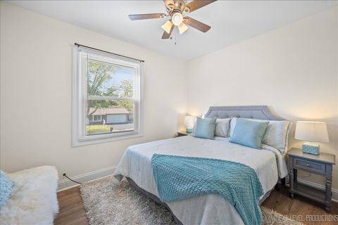 Tiny photo for 5628 Crestwood Road, Matteson, IL 60443 (MLS # 12520309)