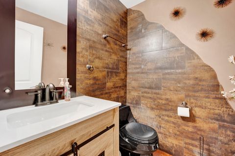 Tiny photo for 2323 Douglas Avenue, Des Plaines, IL 60018 (MLS # 12571913)