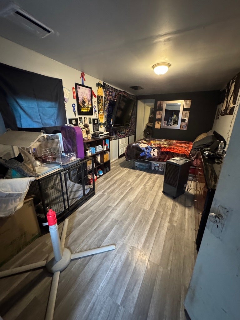 3042 Horton Street