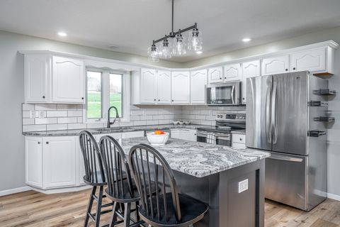 Tiny photo for 76 Parkview Drive, Eldridge, IA 52748 (MLS # 12600265)