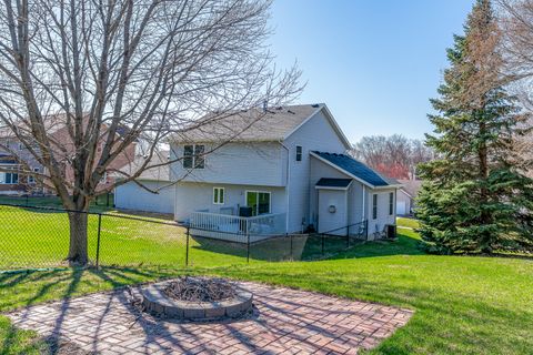 Tiny photo for 76 Parkview Drive, Eldridge, IA 52748 (MLS # 12600265)