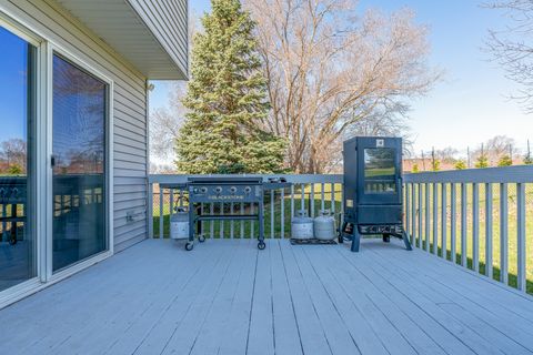 Tiny photo for 76 Parkview Drive, Eldridge, IA 52748 (MLS # 12600265)