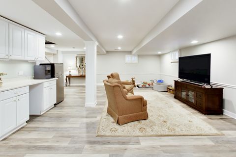 Tiny photo for 860 S Carriageway Lane, Palatine, IL 60067 (MLS # 12592963)