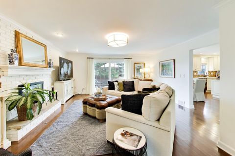 Tiny photo for 860 S Carriageway Lane, Palatine, IL 60067 (MLS # 12592963)