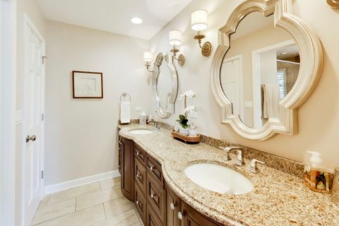 Tiny photo for 860 S Carriageway Lane, Palatine, IL 60067 (MLS # 12592963)